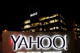 Lãnh đạo Yahoo họp kín bàn cách vượt khủng hoảng