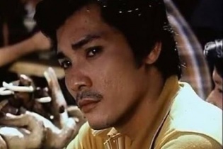 Hồi ký Thương Tín: "Tôi nếm mùi đàn bà năm 13 tuổi"
