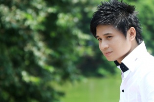 Ca sĩ Tấn Minh làm giám đốc Nhà hát Ca múa nhạc Thăng Long