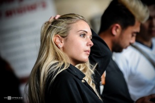 Lee Nguyễn đưa bạn gái xinh đẹp người Mỹ về Việt Nam