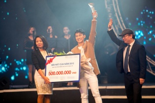 Hoài Lâm đoạt 500 triệu giải "Bài hát của năm 2015"