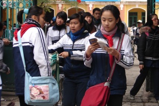 Phụ huynh chuẩn bị tâm lý cho con nghỉ học vài ngày vì trời rét