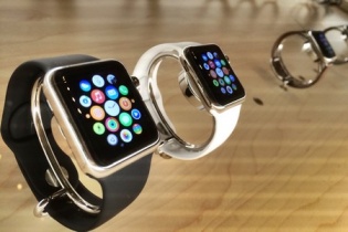 Tại sao Apple giấu kín doanh số Apple Watch?