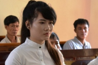 Hoa khôi lừa tiền nhiều đại gia lĩnh 13 năm tù