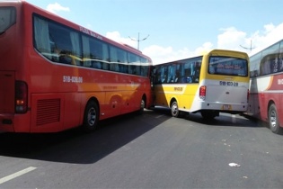 Khi lái xe khách hành xử như côn đồ