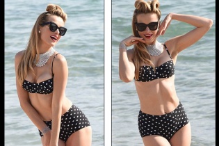 Siêu mẫu áo tắm Petra Nemcova sexy trên biển