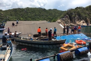 Vụ sập nhà hàng nổi ở Ninh Thuận: Ngưng hoạt động du lịch, nhà nổi trên vịnh Vĩnh Hy 