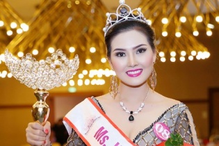 Kim Thoa đăng quang Hoa hậu Doanh nhân thế giới người Việt