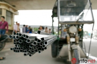 Hà Nội: Nhiều xe tự chế, chở hàng cồng kềnh bị thu giữ