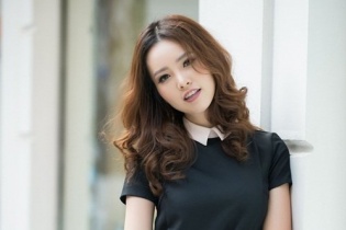 Bí quyết giữ nhan sắc trẻ trung, xinh đẹp của MC Thụy Vân