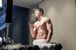 "Sốt" với trào lưu mỹ nam Hàn khoe cơ bắp trên màn ảnh 