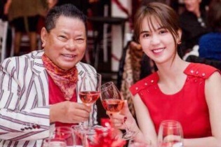 Vũ Khắc Tiệp nói gì về tình yêu của Ngọc Trinh và tỷ phủ Hoàng Kiều?