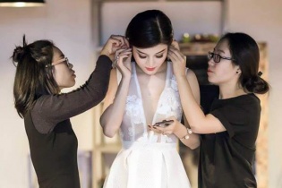 Hé lộ hậu trường ảnh Tết ấn tượng của Á hậu Huyền My 