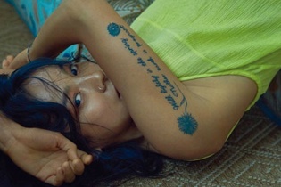 Lee Hyori sexy khoe trọn vẹn những hình xăm trên cơ thể