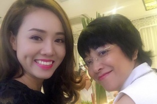 Thảo Vân vui vẻ hội ngộ với bạn gái xinh đẹp của Công Lý