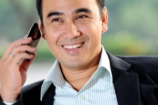 MC Quyền Linh: Kể vể cú điện thoại 2h đêm dọa tự tử