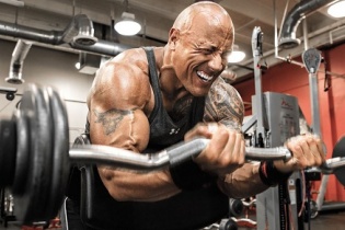 Siêu sao "Fast and Furious" Dwayne Johnson - gã khổng lồ có bàn tay Midas