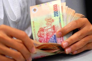 Tăng lương cơ sở của công chức, viên chức chính thức từ 1/7