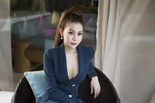 Hoa hậu Hải Dương sexy với thiết kế không nội y