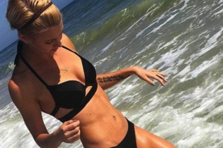 Nữ hoàng điền kinh người đẹp, dáng chuẩn như hoa hậu