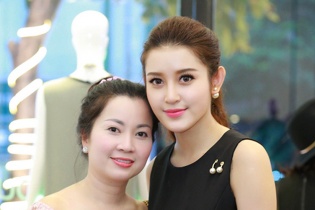 Mẹ Huyền My nói gì khi con gái bị nghi vấn tán tỉnh người yêu của bạn thân?