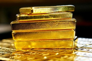 Giá vàng hôm nay 26/5: Tăng lên đỉnh cao 3 tuần