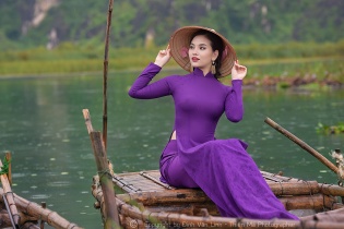Ngẩn ngơ với bộ ảnh áo dài của Người đẹp Việt Nam qua ảnh