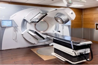 Việt Nam có máy điều trị ung thư hiện đại nhất thế giới