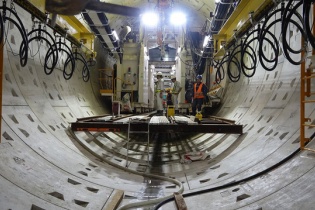 Cận cảnh robot khủng xuyên lòng Sài Gòn gần 20m trong 20 ngày