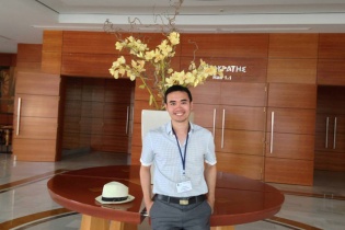 Tiến sĩ trẻ bỏ lương tháng hơn 5.000 USD về Việt Nam dạy học