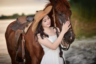 Miss Ảnh Duyên dáng xứ Thanh xinh đẹp, quyến rũ giữa thiên nhiên