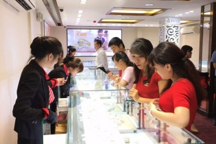 Giá vàng hôm nay 16/10: Tăng chưa ngừng nghỉ