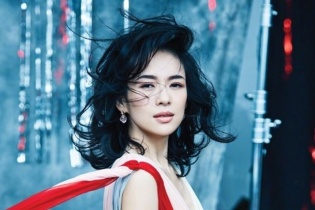 Chương Tử Di: "Tôi nguyện yêu con riêng của chồng hơn con đẻ"