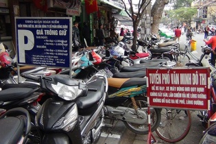 Hà Nội đề xuất tăng phí thuê vỉa hè gấp 3 lần, tăng giá trông giữ xe