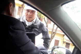 Tăng giá trông giữ xe, ai hưởng lợi?