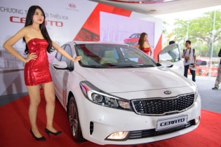 Bảng giá Kia cận Tết: Cerato tăng giá nhẹ