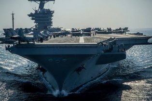 Việt-Mỹ cần tận dụng lực đẩy từ chuyến thăm của tàu USS Carl Vinson