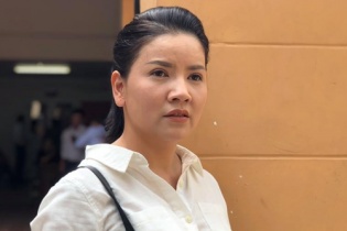 Nhà hát kịch TP.HCM nói không có tiền bồi thường Ngọc Trinh