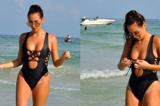 Chloe Goodman khoe vẻ sexy đến ngộp thở