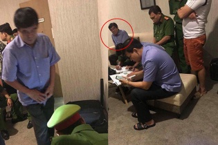 VFF yêu cầu Phó chủ tịch Nguyễn Xuân Gụ giải trình vụ ở chung khách sạn với cô gái 24 tuổi