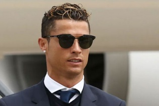C. Ronaldo nợ thuế hơn 33 triệu USD, Real từ chối trả hộ