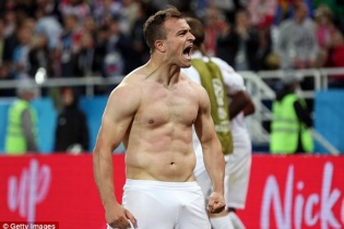 Serbia 1-2 Thụy Sĩ: Phút 90 định mệnh