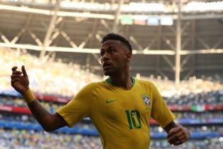 Brazil 2-0 Mexico: Dấu ấn của Neymar