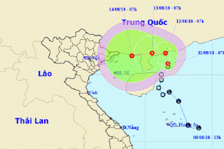 Áp thấp nhiệt đới quét ngang bờ biển Trung Quốc, hướng vào Việt Nam
