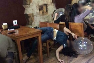 7 thanh niên tử vong ở đêm âm nhạc: Bóng cười tàn phá cơ thể như nào?