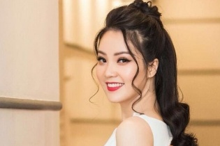 Á hậu Thụy Vân: Chồng phải ra mặt fan cuồng mới thôi theo tôi