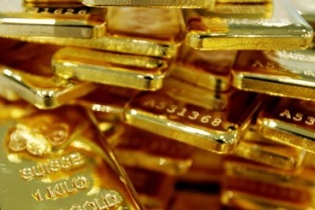 Giá vàng hôm nay 1/11: USD vụt tăng, vàng tụt giảm