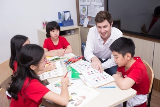 Apax English mừng Ngày nhà giáo Việt Nam cùng "Teacher in my eyes"