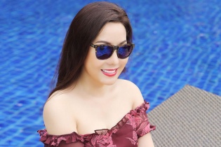 Nữ hoàng doanh nhân Kim Chi khoe hình thể thon gọn khi ở tuổi 40