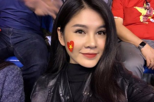 Báo Hàn Quốc khen ngợi MC xinh đẹp luôn theo sát HLV Park Hang-seo